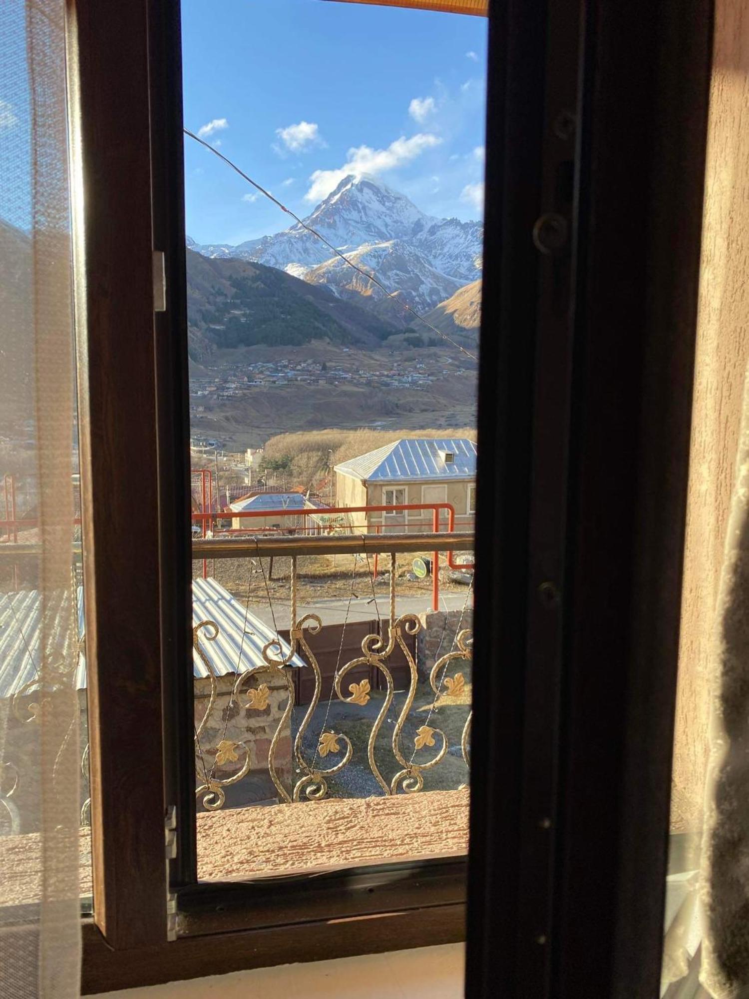 Golden Star Kazbegi Hotel Cameră foto